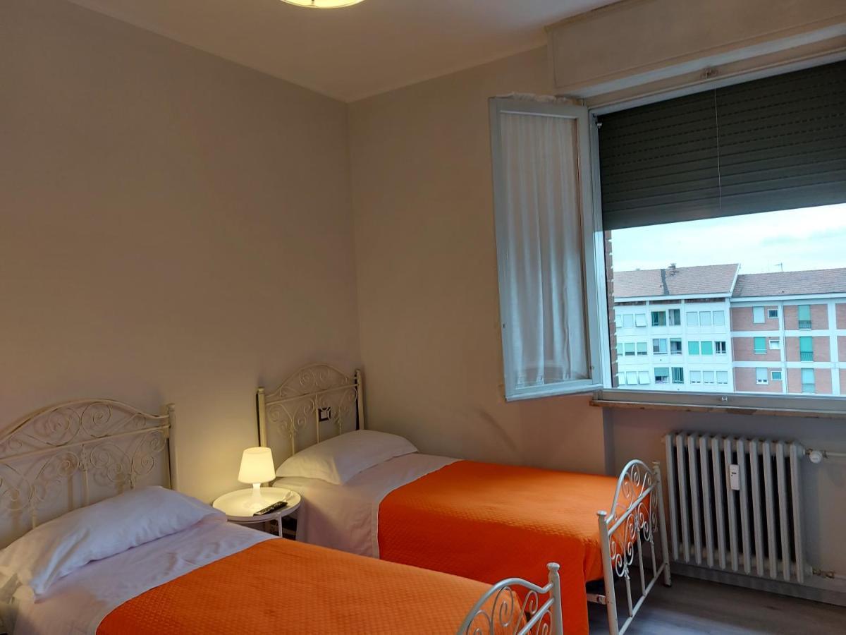 Fare Bnb - Room Del Parco Reggio Emilia Luaran gambar