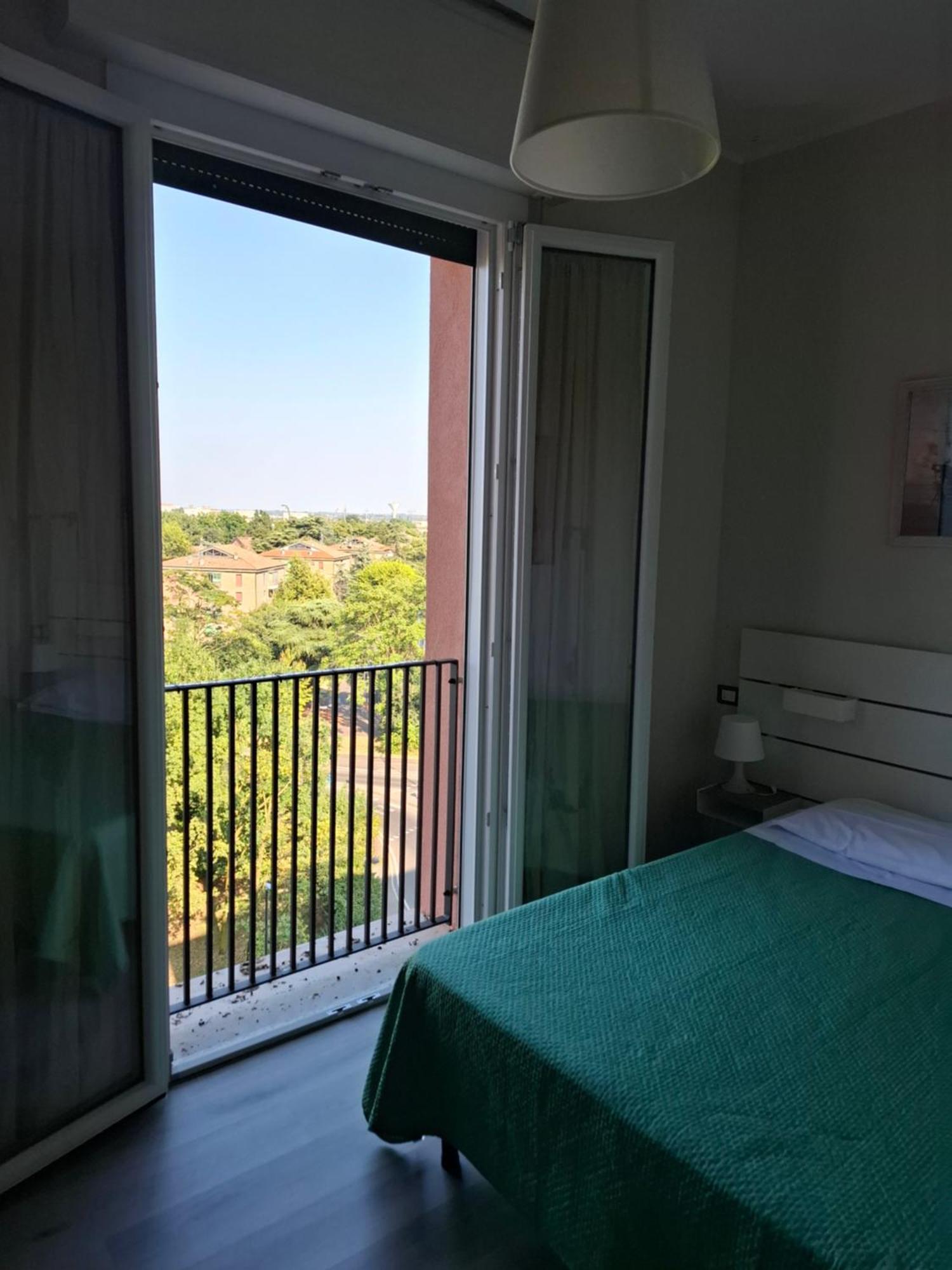 Fare Bnb - Room Del Parco Reggio Emilia Luaran gambar
